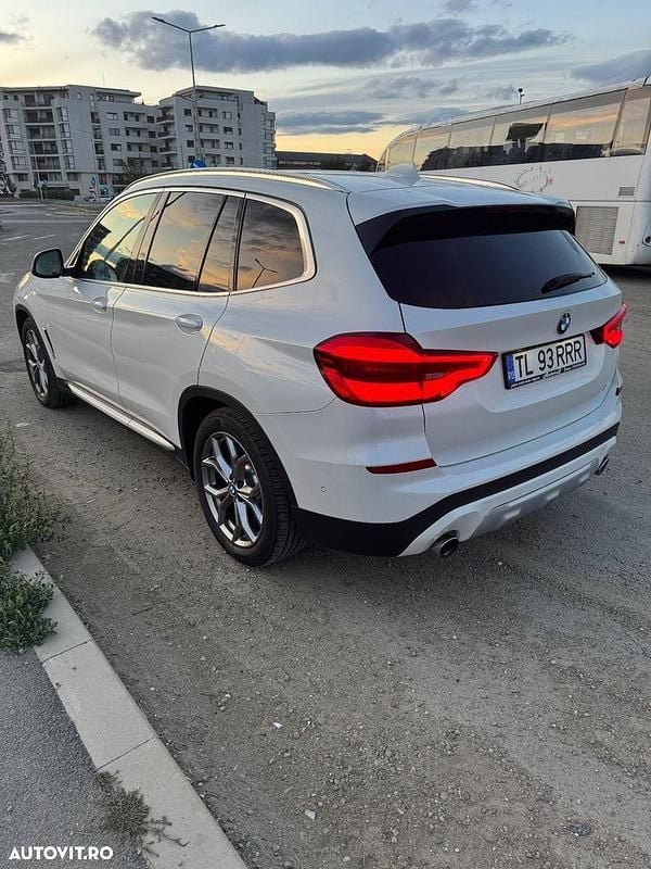 Culoarealb Utilizat 2018 BMW X3 xLine SUV | 19.999 EUR (Super Preț) - Imagine 1/4