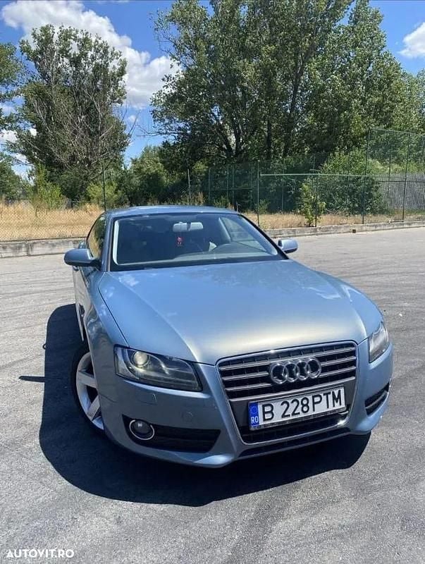 Culoarealbastru Utilizat 2009 Audi A5 Design Coupe | 6.700 EUR (Preț OK) - Imagine 1/4
