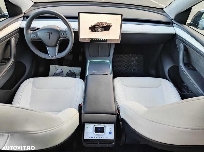 Second-hand Tesla Model Y 339 kW (462 CP) 2023 Culoarenegru SUV