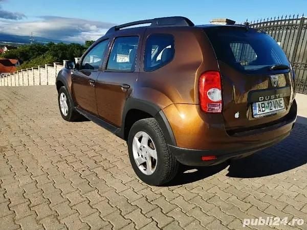 Second-hand Dacia Duster 86 CP (63 kW) 2011 Maro SUV