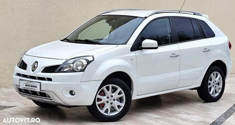 Culoarealb Utilizat 2011 Renault Koleos SUV | 4.999 EUR (Super Preț) - Imagine 1/4