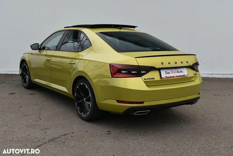 Second-hand Skoda Superb SportLine 272 CP (200 kW) 2020 Galbeuriu Berlinǎ