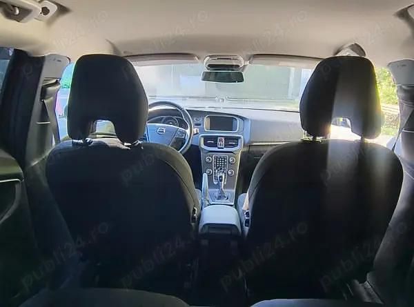 Second-hand Volvo V40 155 CP (114 kW) 2017 Hatchback