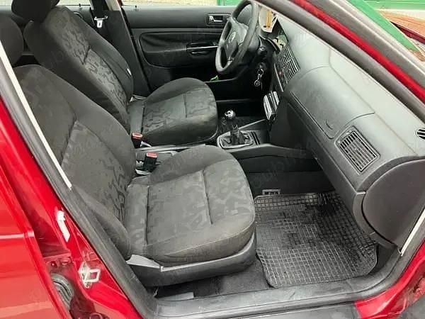 Second-hand VW Golf III 75 CP (55 kW) 1999 Hatchback