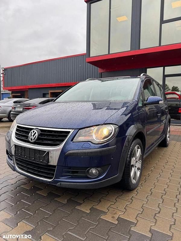 Culoarealbastru Utilizat 2007 VW Touran Monovolum | 4.450 EUR (Puțin scump) - Imagine 1/4