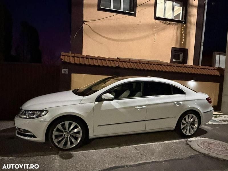 Second-hand VW Passat 150 CP (110 kW) 2015 Culoarealb Hatchback