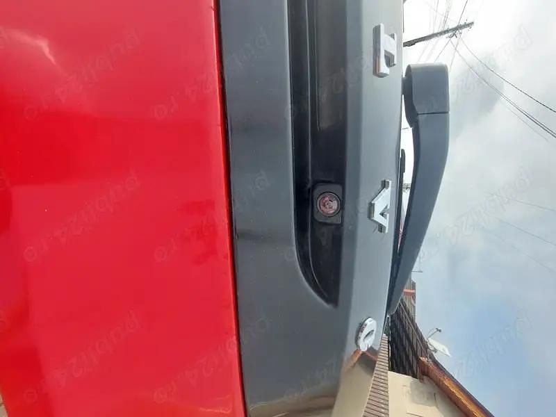 Rosu Utilizat 2013 Volvo V40 Berlinǎ | 8.000 EUR (Preț OK) - Imagine 1/4