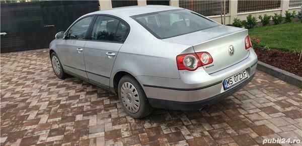Second-hand VW Passat 116 CP (85 kW) 2006 Argintiu Berlinǎ