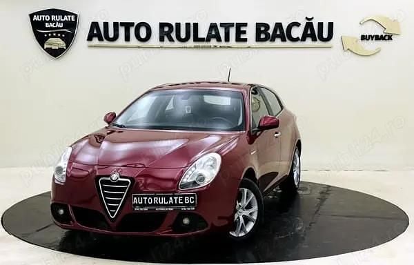 Culoarerosu Utilizat 2010 Alfa Romeo Giulietta Hatchback | 4.490 EUR (Super Preț) - Imagine 1/4