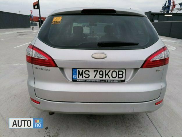 Argintiu Utilizat 2009 Ford Mondeo | 2.750 EUR (Preț bun) - Imagine 1/4