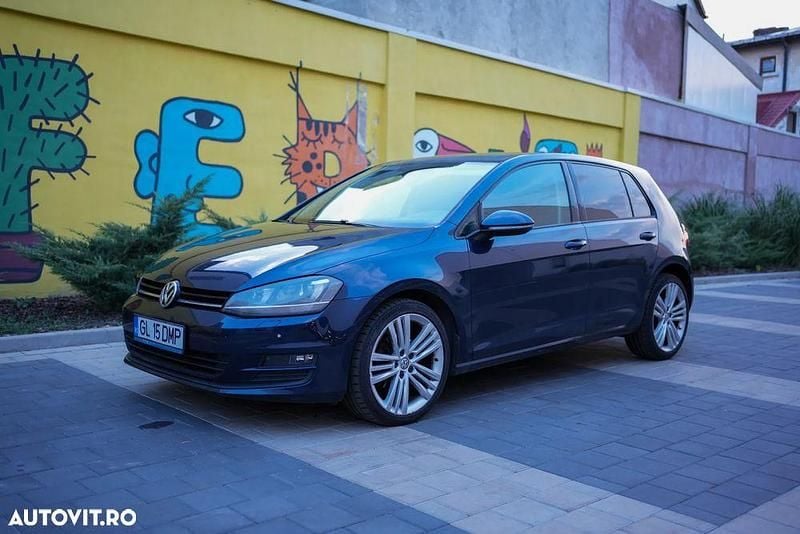 Culoarealbastru Utilizat 2014 VW Golf VII Comfortline Hatchback | 6.250 EUR (Preț OK) - Imagine 1/4