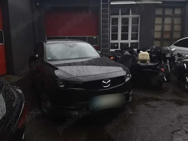 Negru Utilizat 2020 Mazda MX30 SUV | 15.500 EUR (Puțin scump) - Imagine 1/4