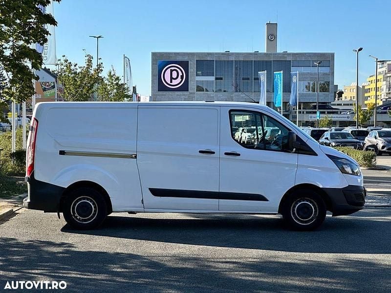 Second-hand Ford Transit Custom 125 CP (91 kW) 2016 Culoarealb Monovolum