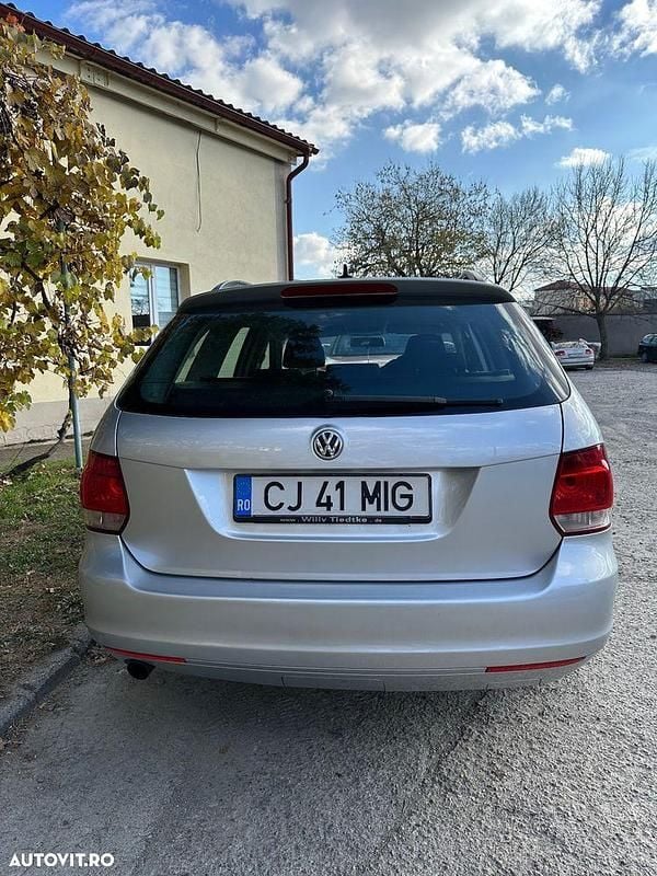 Second-hand VW Golf VI Comfortline 105 CP (77 kW) 2011 Culoaregri Hatchback