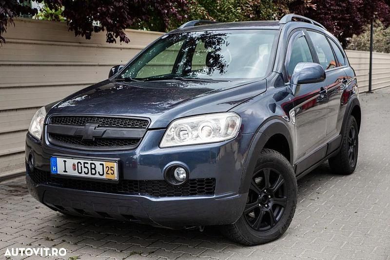 Culoarealbastru Utilizat 2009 Chevrolet Captiva LT SUV | 3.950 EUR (Preț OK) - Imagine 1/4