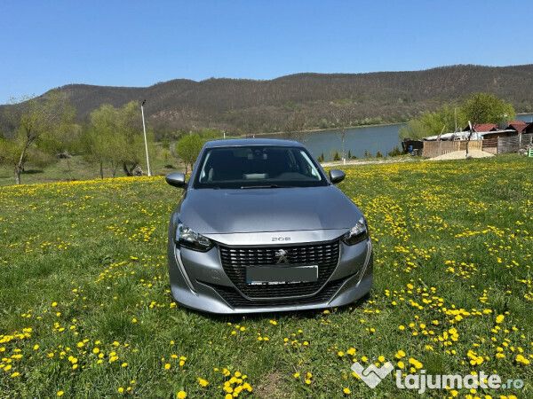 Gri Utilizat 2021 Peugeot 208 GT-line Hatchback | 9.800 EUR (Preț bun) - Imagine 1/4