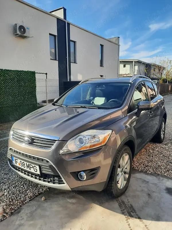 Second-hand Ford Kuga 163 CP (119 kW) 2011 Maro SUV