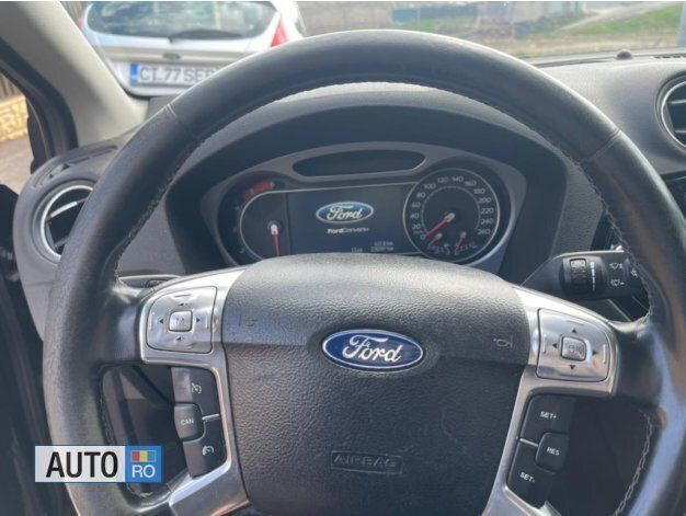 Second-hand Ford Mondeo 160 CP (117 kW) 2010 Negru Break