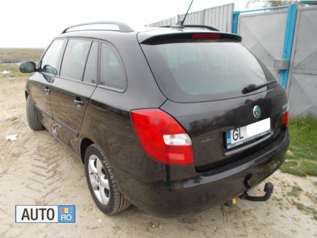 Second-hand Skoda Fabia 90 CP (66 kW) 2012 Negru Hatchback