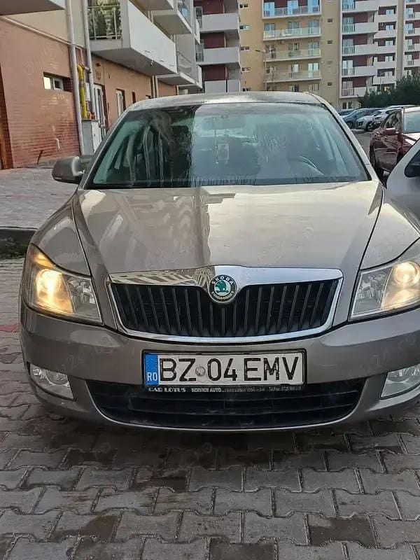 Utilizat 2012 Skoda Octavia Hatchback | 4.450 EUR (Preț bun) - Imagine 1/4