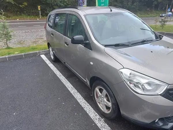 Utilizat 2014 Dacia Lodgy Monovolum | 4.150 EUR (Preț OK) - Imagine 1/4
