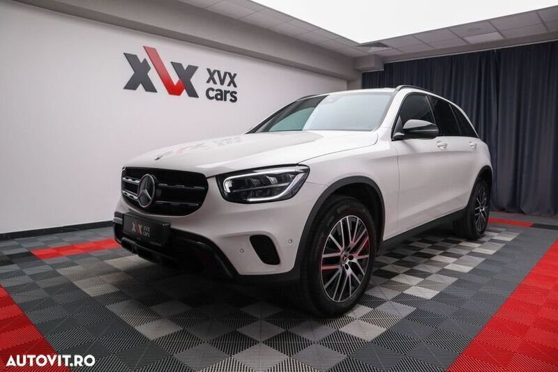 Alb Utilizat 2022 Mercedes GLC300e SUV | 33.504 EUR (Super Preț) - Imagine 1/4