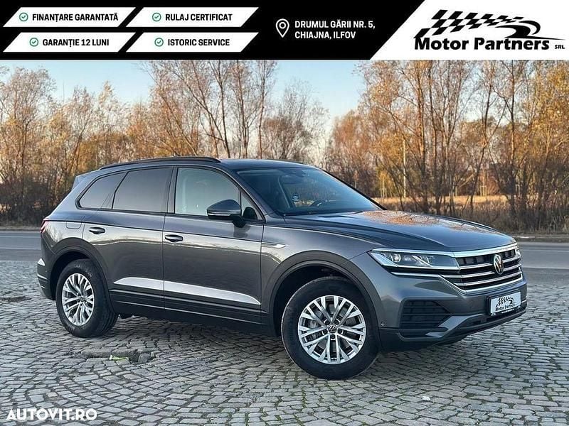 Culoaregri Second-hand 2023 VW Touareg Style SUV | 41.490 EUR (Preț OK) - Imagine 1/4