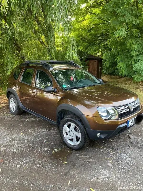 Maro Utilizat 2015 Dacia Duster SUV | 9.000 EUR (Scump) - Imagine 1/4