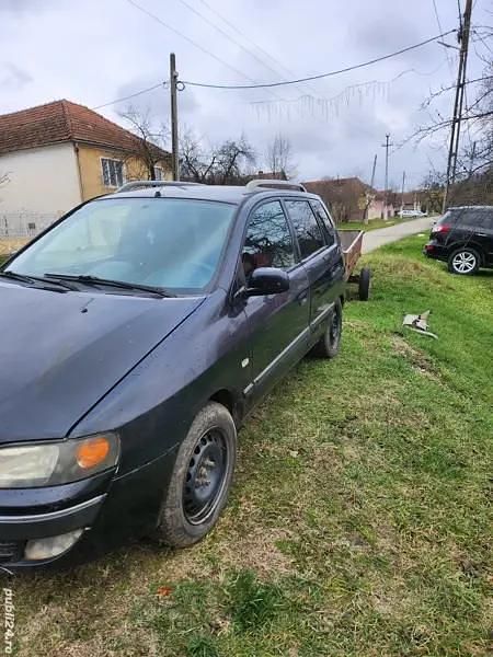 Utilizat 2000 Mitsubishi Space Gear Monovolum | 700 EUR - Imagine 1/4