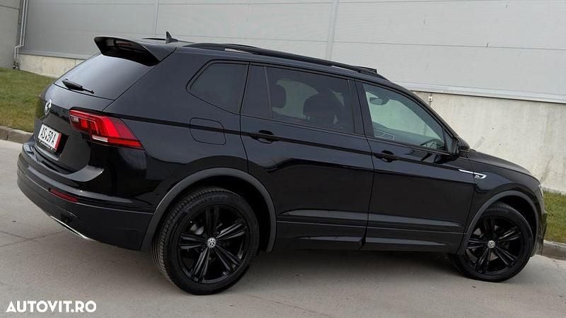 Second-hand VW Tiguan R-line 150 CP (110 kW) 2021 Culoarenegru SUV