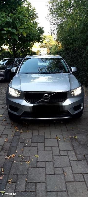 Culoareargint Utilizat 2019 Volvo XC40 Inscription SUV | 18.600 EUR (Puțin scump) - Imagine 1/4