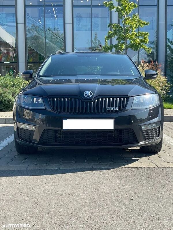 Negru Utilizat 2014 Skoda Octavia RS Break | 9.800 EUR (Super Preț) - Imagine 1/4