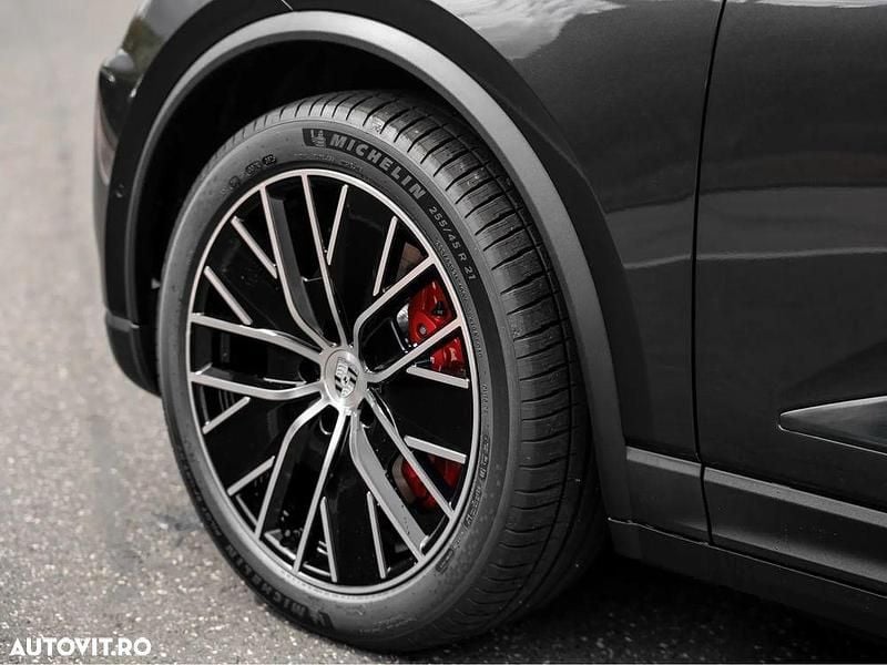 Second-hand Porsche Macan 379 kW (516 CP) 2025 Culoaregri SUV