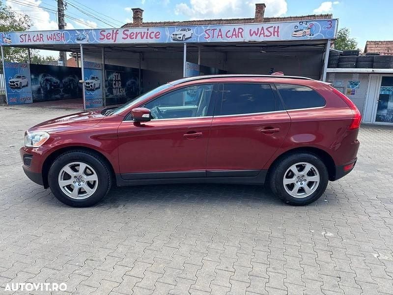 Second-hand Volvo XC60 Momentum 215 CP (158 kW) 2013 Culoarealte culori SUV