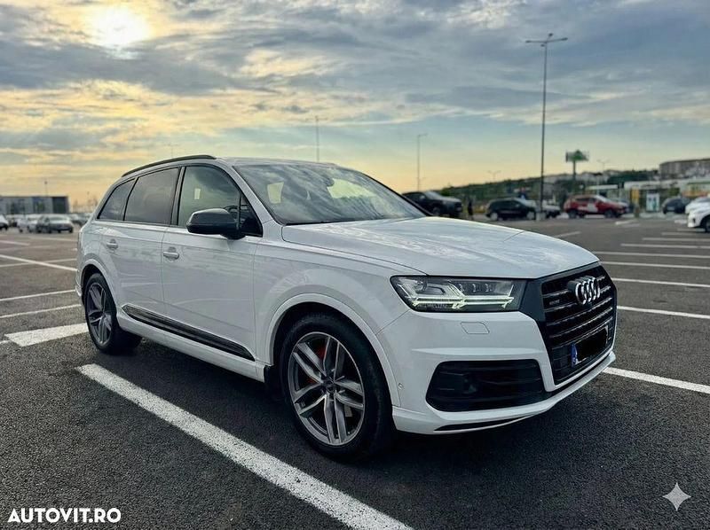 Second-hand Audi Q7 S-Line 286 CP (210 kW) 2019 Culoarealb SUV