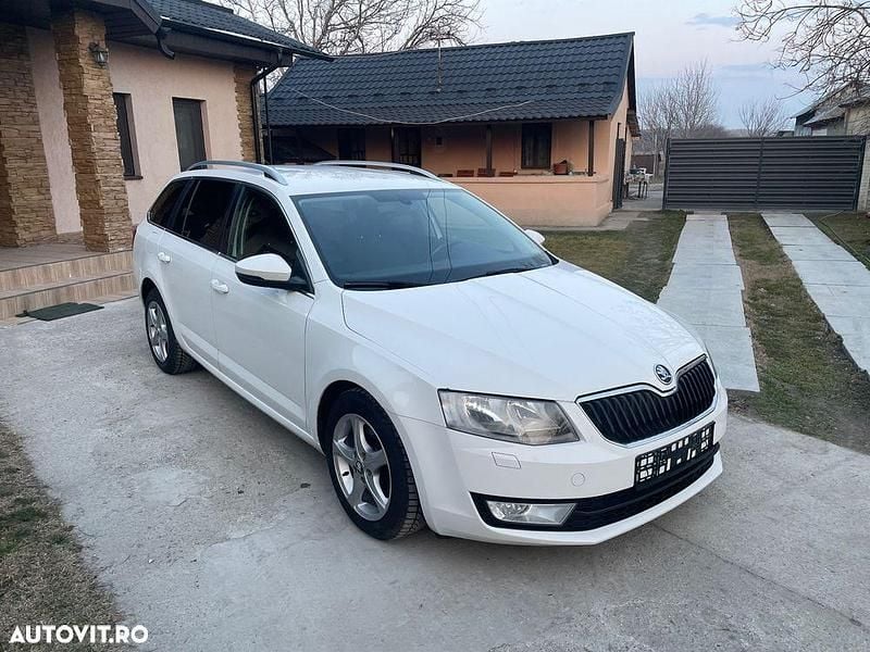 Second-hand Skoda Octavia 150 CP (110 kW) 2014 Culoarealb Hatchback