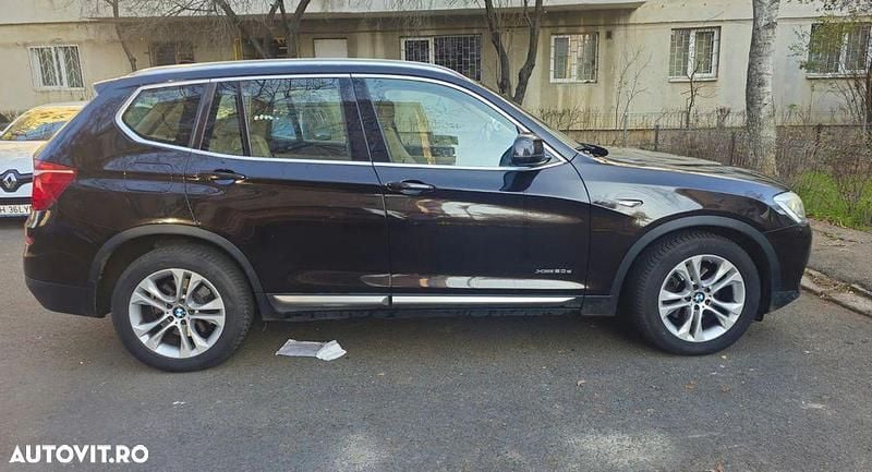 Culoaremaro Utilizat 2015 BMW X3 SUV | 14.700 EUR (Super Preț) - Imagine 1/4