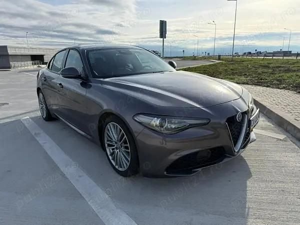Second-hand Alfa Romeo Giulia 180 CP (132 kW) 2017 Berlinǎ