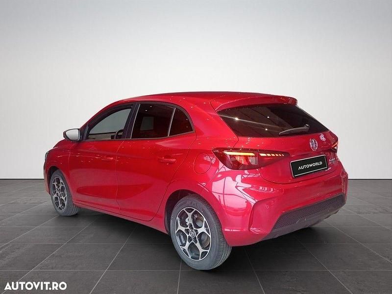 Nouă MG MG3 194 CP (142 kW) 2025 Culoarerosu Hatchback