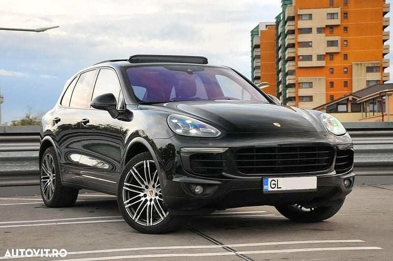 Culoarenegru Utilizat 2016 Porsche Cayenne SUV | 27.950 EUR (Scump) - Imagine 1/4