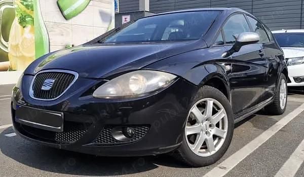 Culoarenegru Utilizat 2008 Seat Leon Hatchback | 2.999 EUR (Preț OK) - Imagine 1/4
