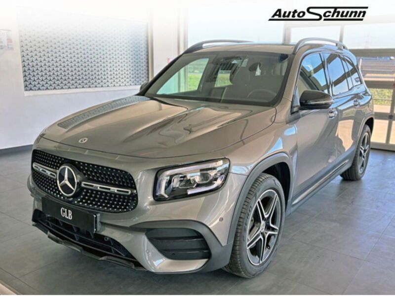 Utilizat 2023 Mercedes GLB200 AMG SUV | 43.900 EUR - Imagine 1/4