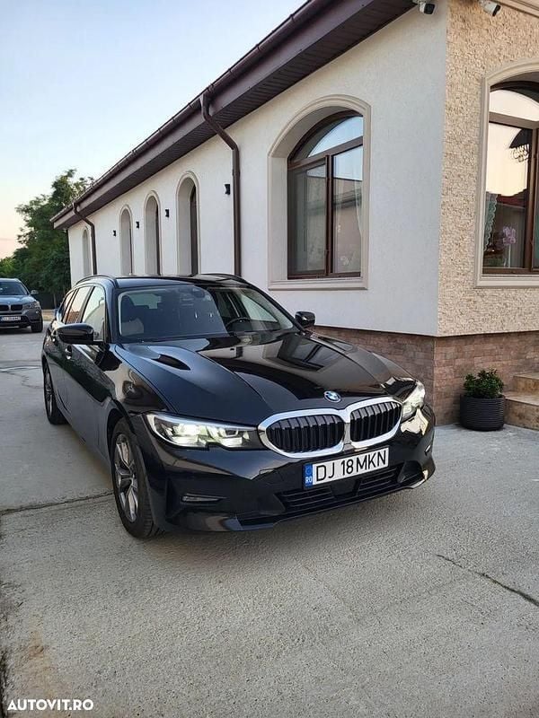 Negru Utilizat 2020 BMW 318 Sport Line Break | 19.800 EUR (Preț OK) - Imagine 1/4