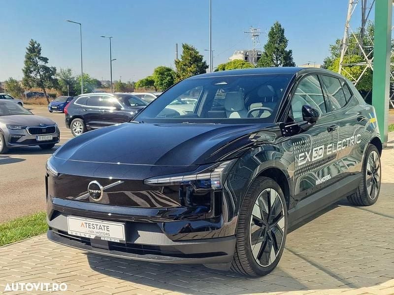 Second-hand Volvo EX30 Performance 314 kW (428 CP) 2025 Culoarenegru SUV