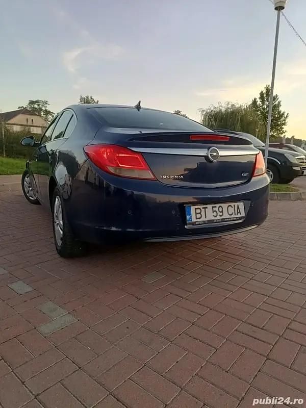 Second-hand Opel Insignia 130 CP (95 kW) 2012 Berlinǎ