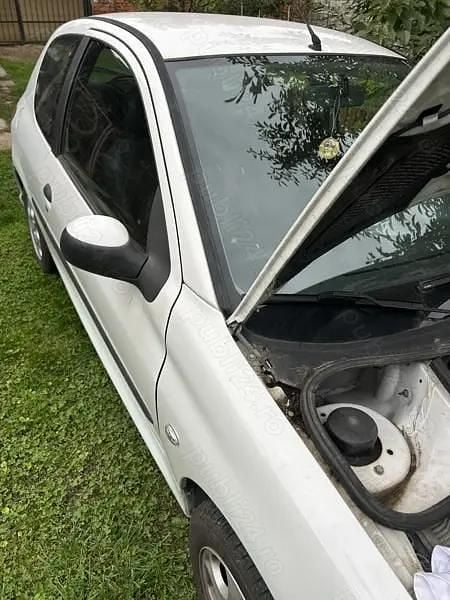 Utilizat 2008 Peugeot 206 | 200 EUR - Imagine 1/3