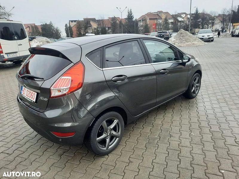 Second-hand Ford Fiesta Titanium 101 CP (74 kW) 2017 Culoaregri