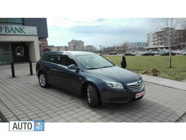Second-hand Opel Insignia 160 CP (117 kW) 2010 Albastru marin Break