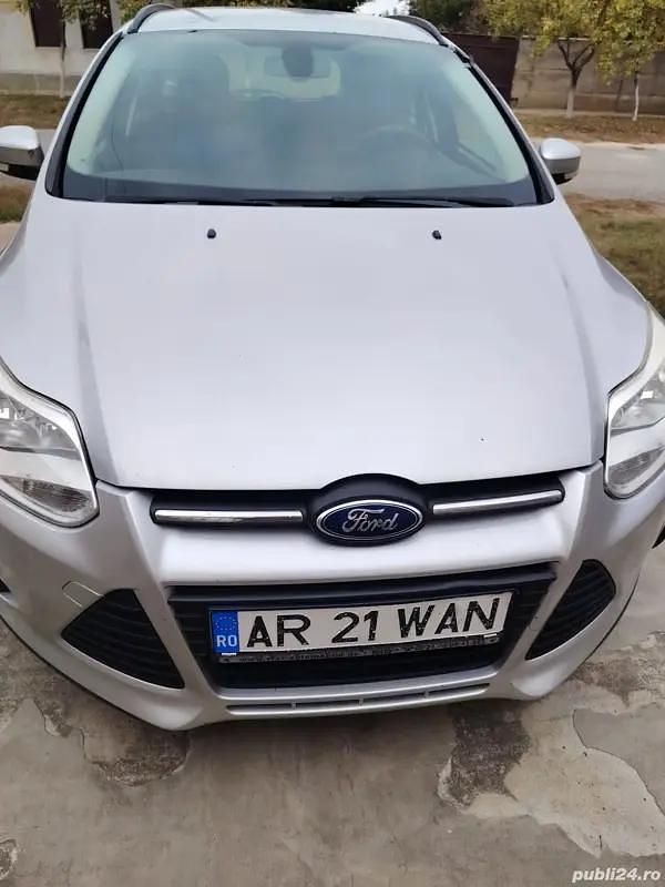 Argintiu Utilizat 2012 Ford Focus Break | 4.490 EUR (Scump) - Imagine 1/4