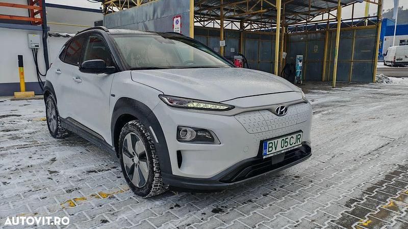 Culoarealb Utilizat 2020 Hyundai Kona SUV | 15.800 EUR (Preț OK) - Imagine 1/4